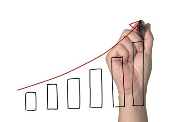 Mercado imobiliário tem alta de 11,8% em lançamentos e de 16% em vendas, diz CBIC Mercado imobiliário tem alta de 11,8% em lançamentos e de 16% em vendas, diz CBIC